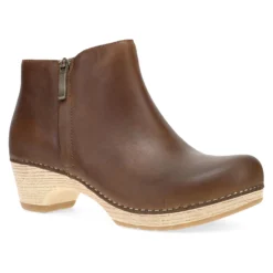 Dansko Women’s Lizanne Bootie Tan Oiled Pull Up