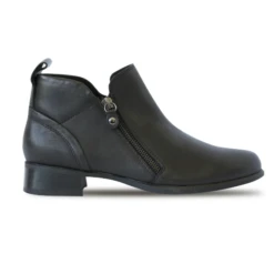 Munro Women’s Neko Black Tumbled Calf