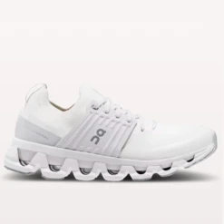 On Women’s Cloudswift 3 White/Frost