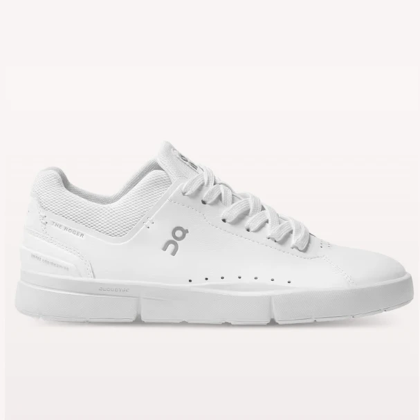 On Women’s Roger Advantage All White