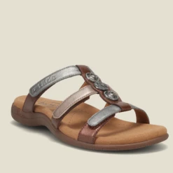 Taos Women’s Prize 4 Sandal Metallic Multi